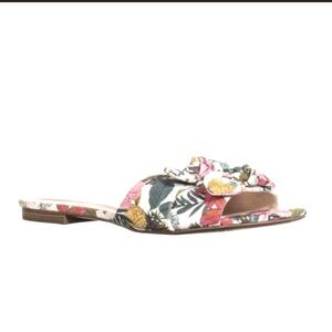 NANETTE LEPORE FLORAL BOW SLIDE SANDALS (NWOT)